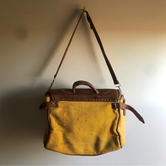 Vintage Travel Bag - Picture 2 of 4